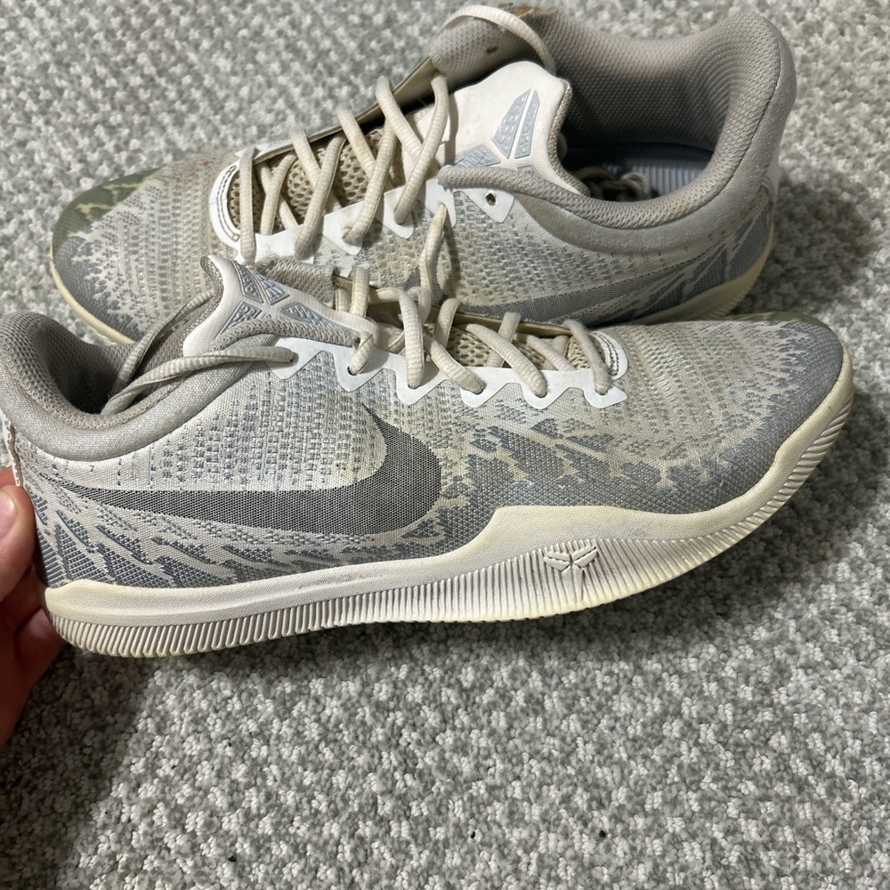 Nike Light Gray and Beige Sneakers